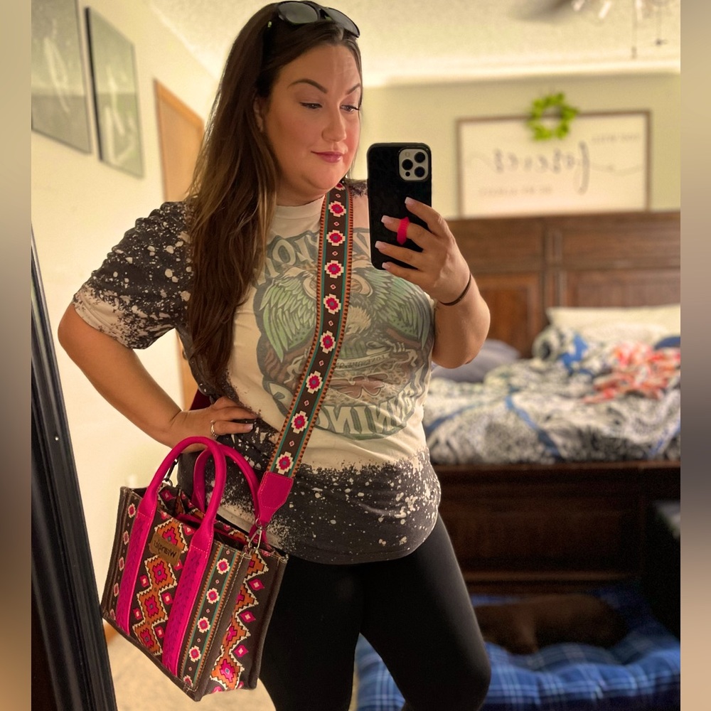 Meet your Posher, Courtney